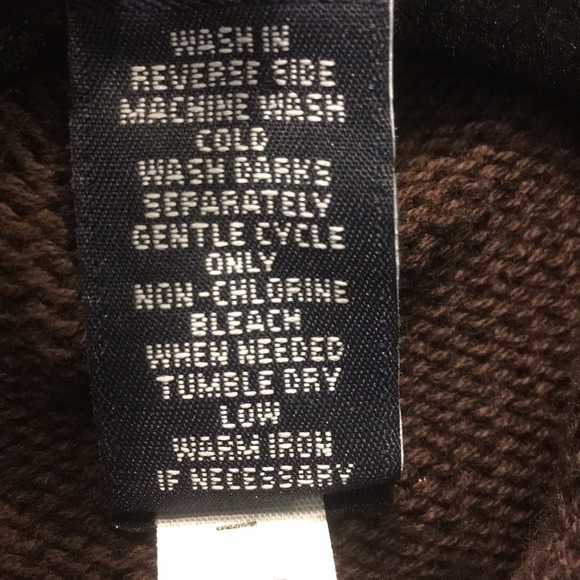 Tops - Picture 5 of 5